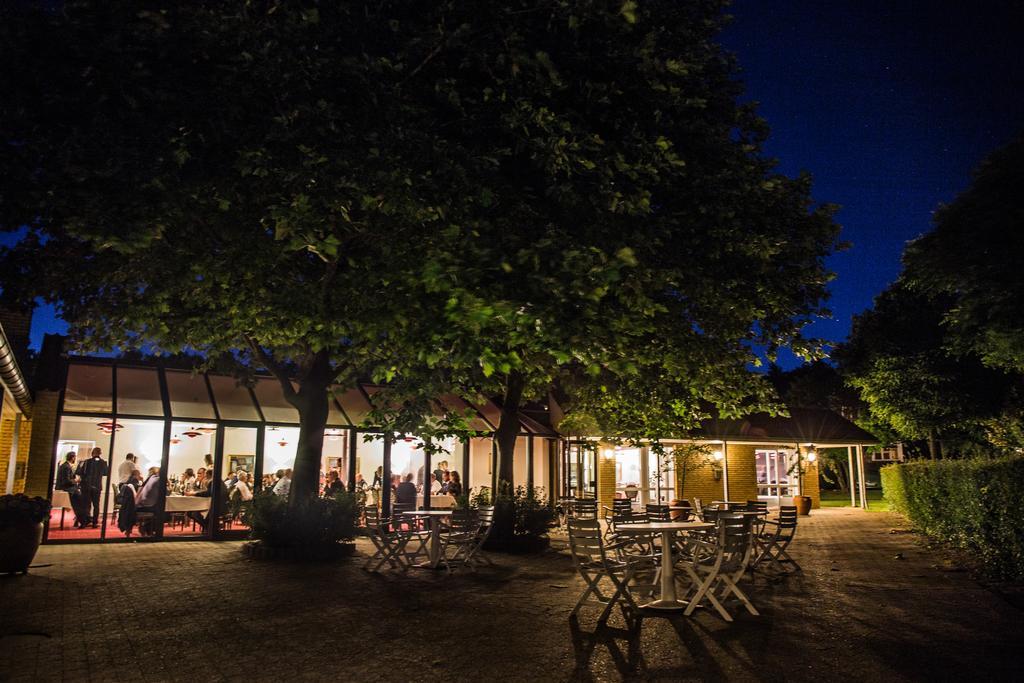 Fjelsted Skov Hotel & Konference Ejby  Buitenkant foto