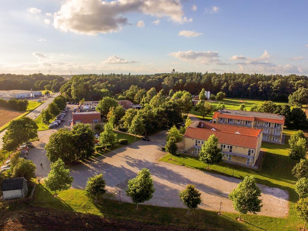 Fjelsted Skov Hotel & Konference Ejby  Buitenkant foto