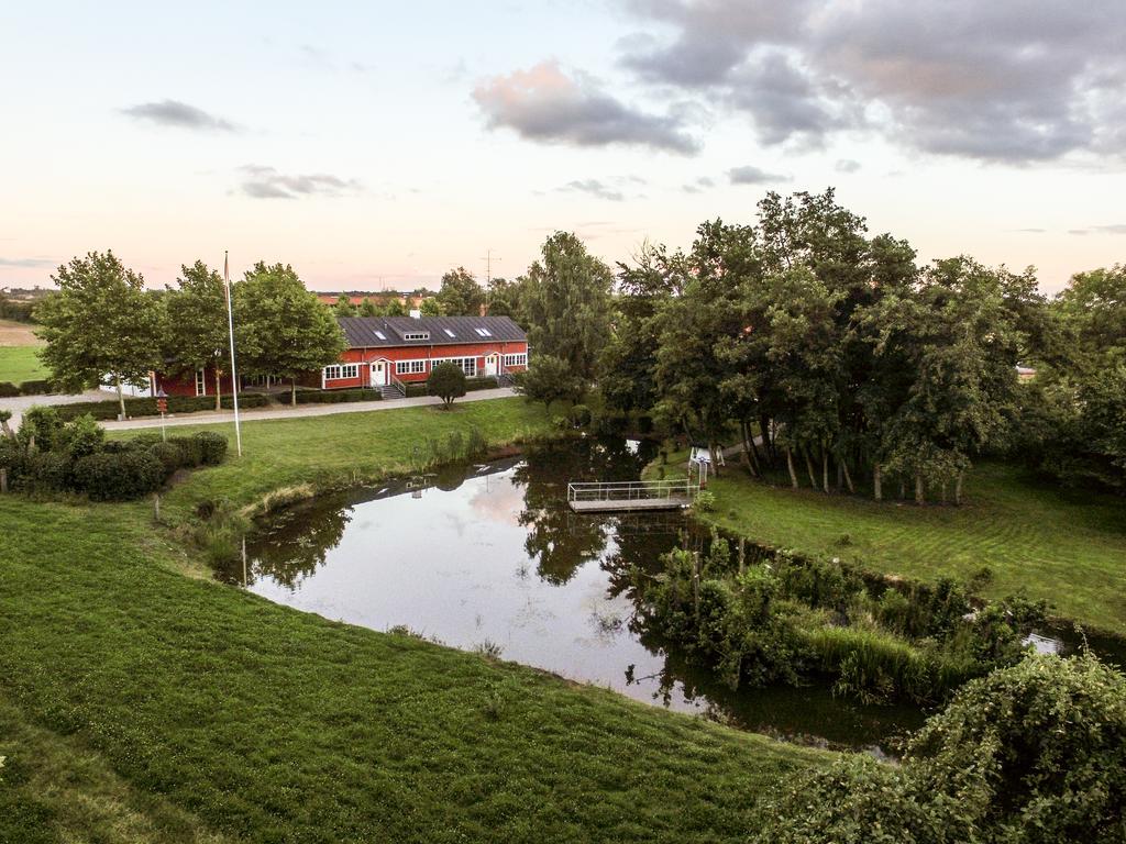 Fjelsted Skov Hotel & Konference Ejby  Buitenkant foto